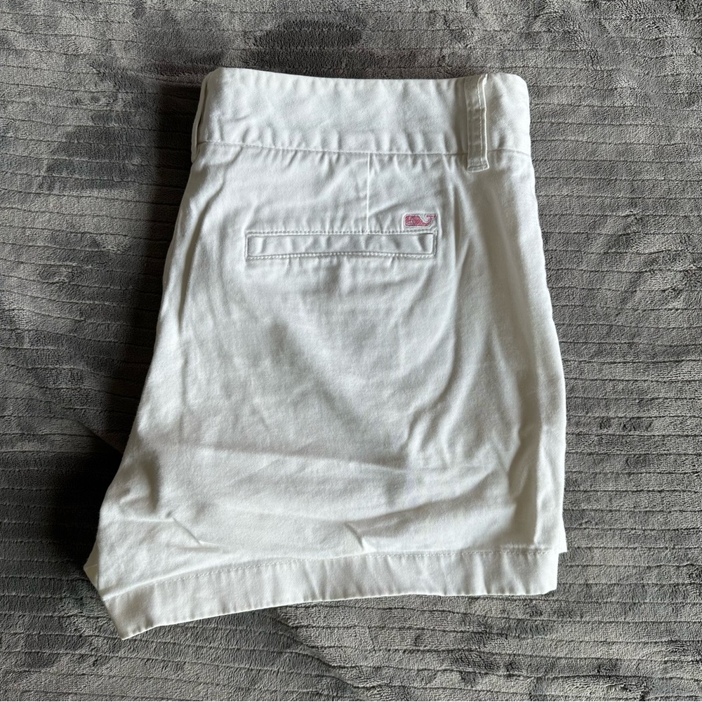 Vineyard Vines White Shorts